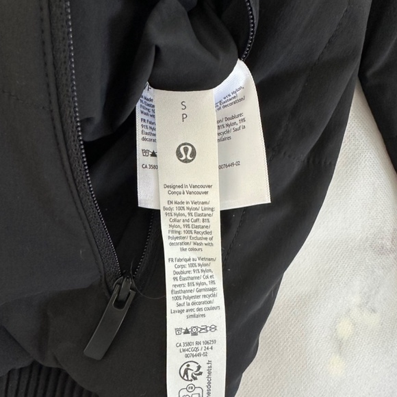 Lululemon Reversible Insulated Bomber Jacket - Picture 9 of 9